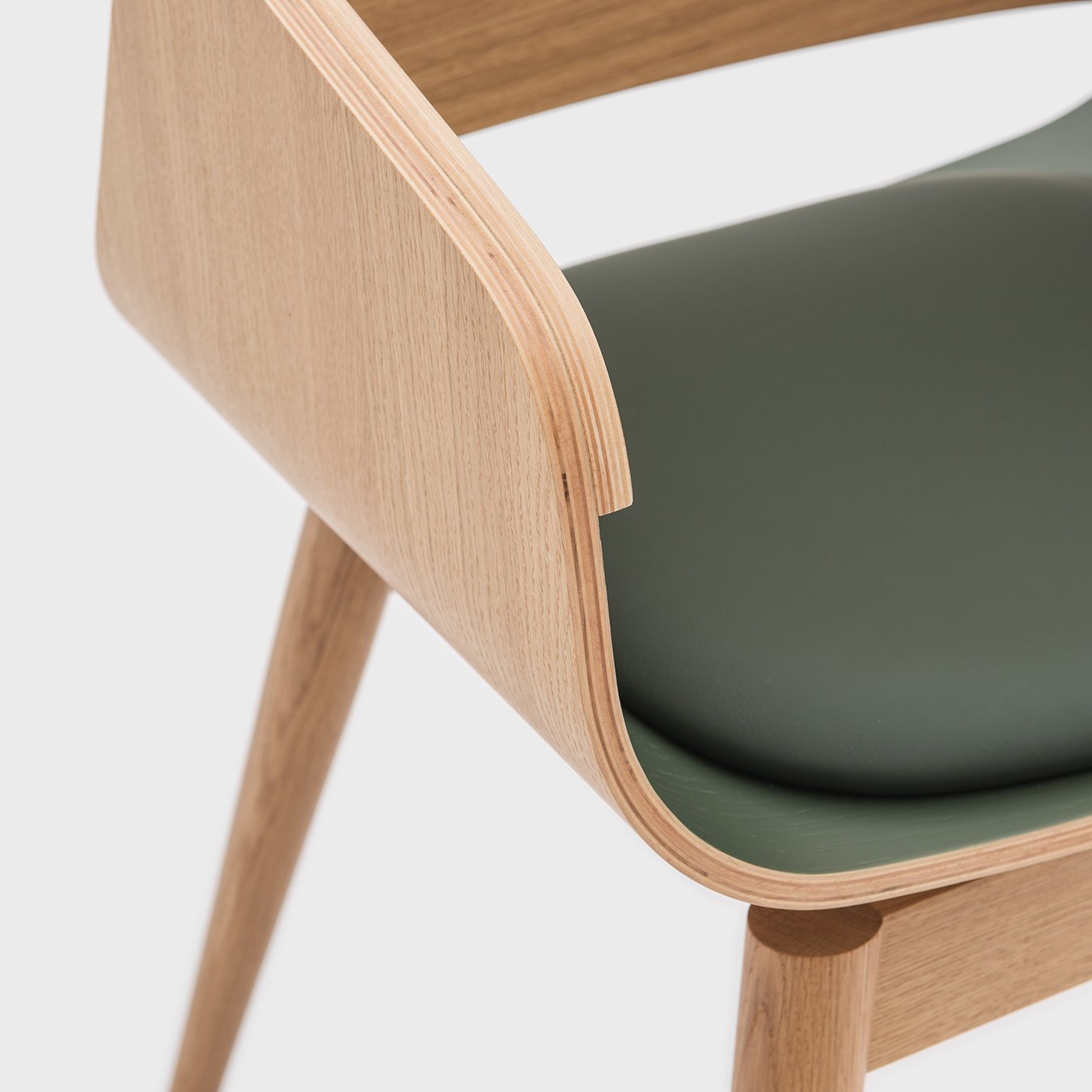 Silla 4th Armchair Soft Almost en Meryac